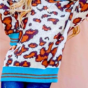Women’s XL Sweater. New arrival. Size small, medium, large and xl available.